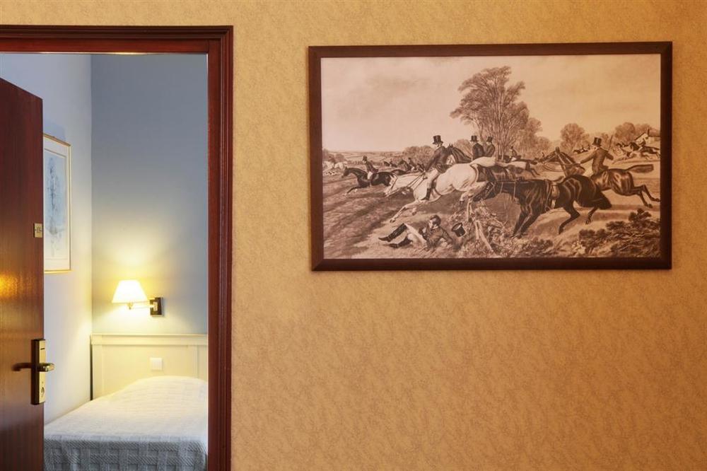 Best Western De Diane Nevers Cameră foto